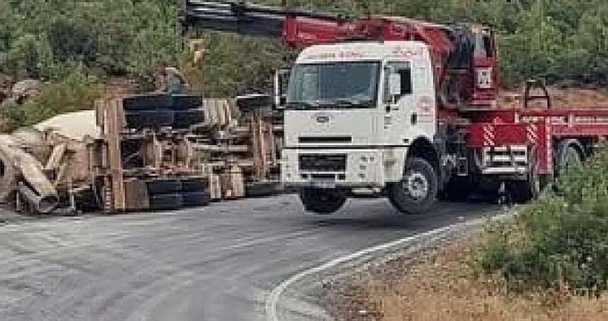 Siirt’te beton mikseri devrildi