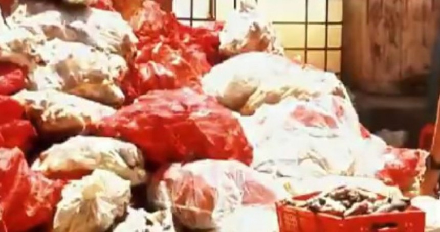 Adana'da ruhsatsız işletmede tonlarca hayvansal gıda ele geçirildi