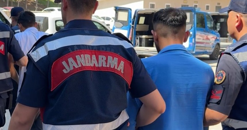 Sosyal medya üzerinden dolandırıcılık yapan şahıslara operasyon: 5 tutuklama