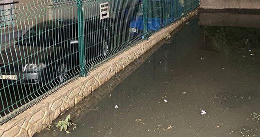 Ankara’da sağanak yaşamı felç etti