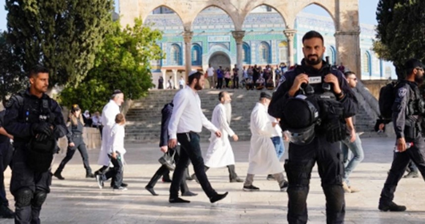 Temmuzda Mescid-i Aksa’ya 27 baskın düzenlendi: Harem-i İbrahim’de 51 kez ezan engellendi