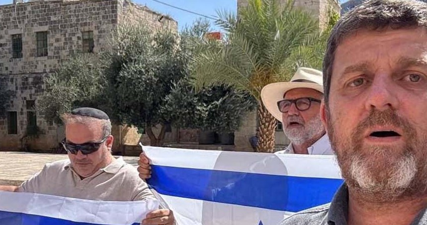 Ben Gvir'in provokasyonunun ardından siyonistler Aksa'ya bir kez daha baskın düzenledi