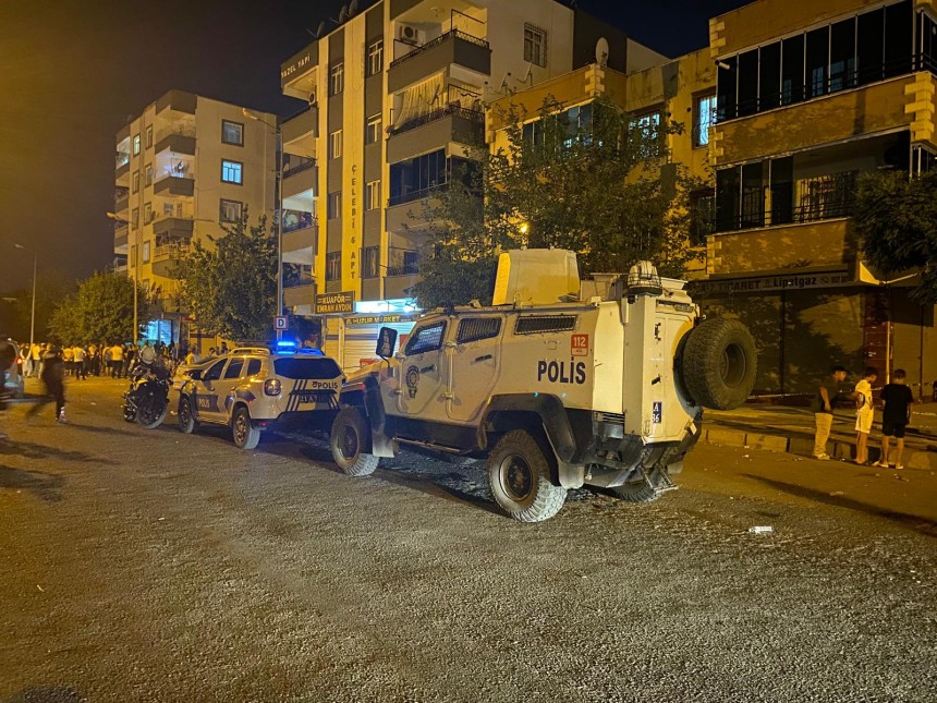 İki grup arasında silahlı kavga: Çok sayıda yaralı var