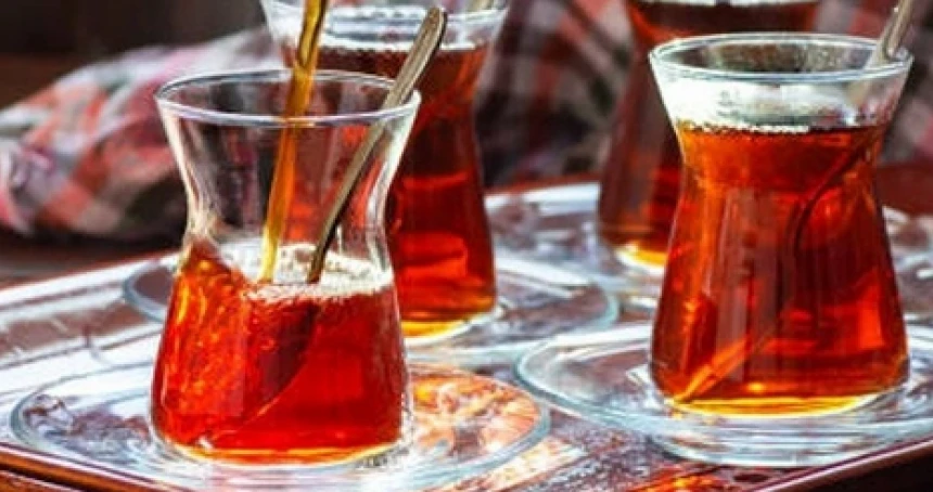 Demli çay tüketenler dikkat! Risk teşkil ediyor