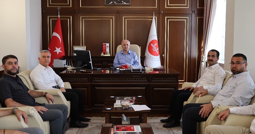 Gaziantep'te cami görevlileri kermesten elde ettiği geliri Gazze için bağışladı