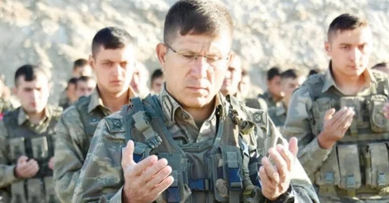 Orgeneral Bahtiyar Ersay kimdir? Kaç yaşında? Aslen nereli? Hangi görevlerde bulundu?