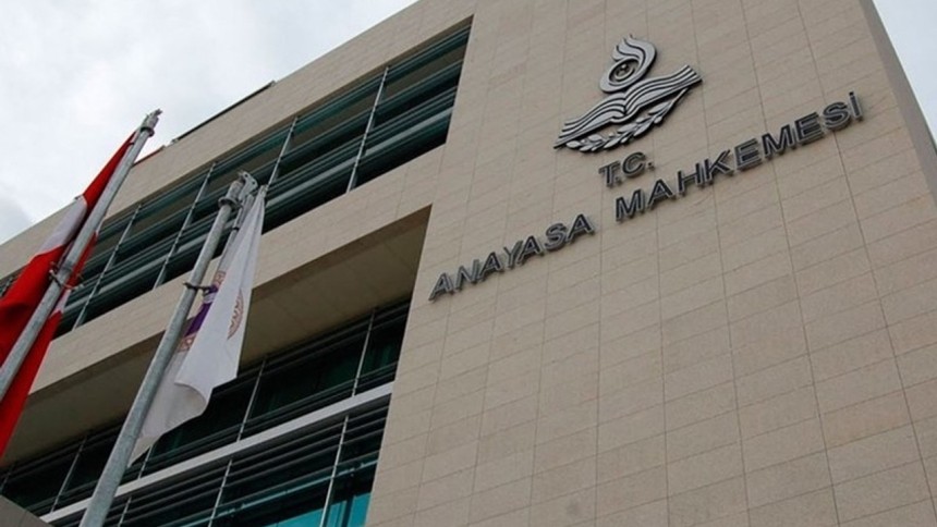 İki partinin hukuki varlıkları sona erdi