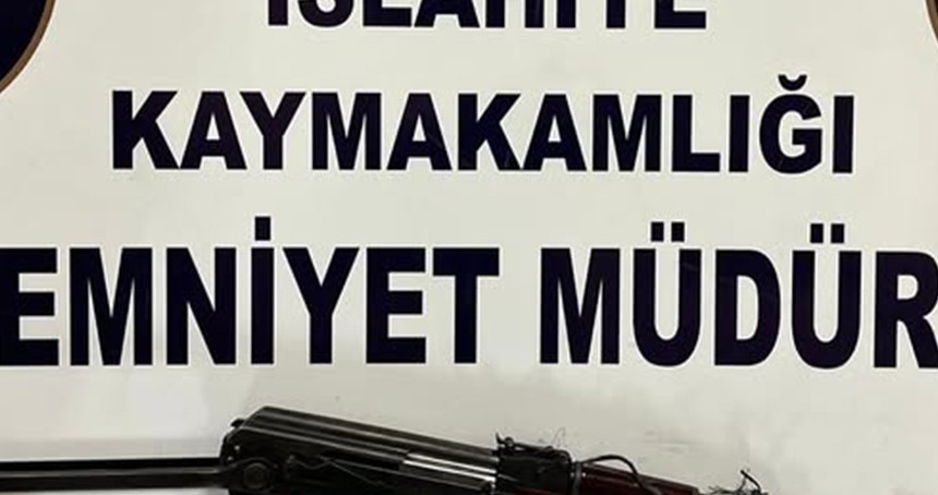 Gaziantep'te ruhsatsız kalaşnikof ele geçirildi