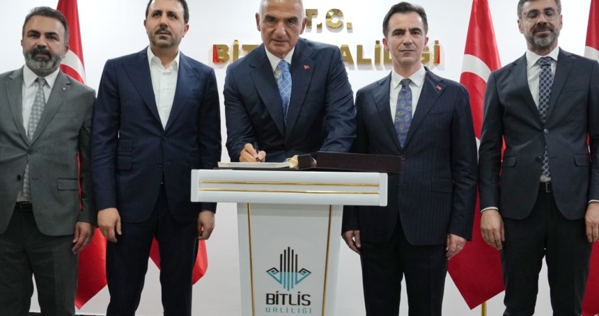 Kültür ve Turizm Bakanı Ersoy Bitlis'te konuştu