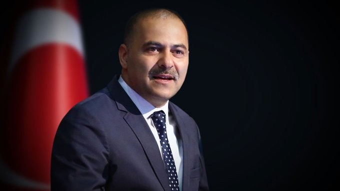 Ömer Fatih Sayan kimdir? Kaç diploması var? Özgeçmişini sildi mi?