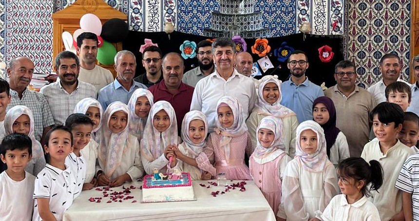Yaz Kur'an kursu öğrencilerinin Kur'an'a geçme heyecanı