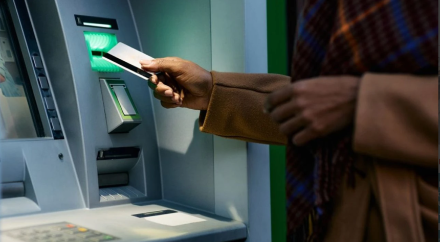 ATM’lerde büyük tutarlı para yatırma dönemi sona eriyor