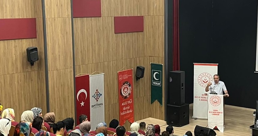 Batman'da akran zorbalığı ve siber zorbalık konusu ele alındı