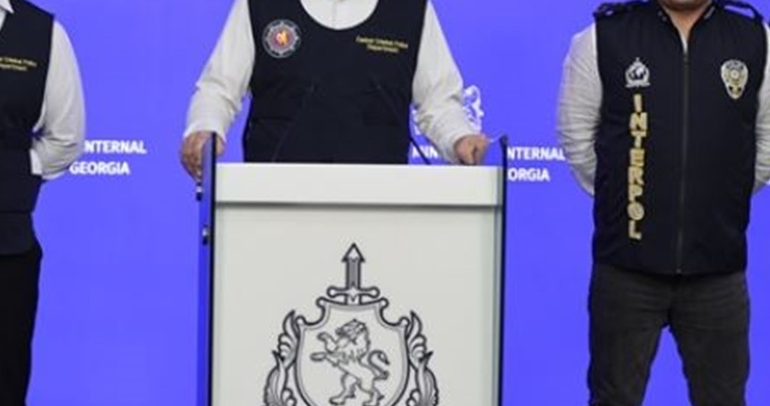 Kırmızı bültenle aranan 12 kişi Gürcistan’da yakalandı