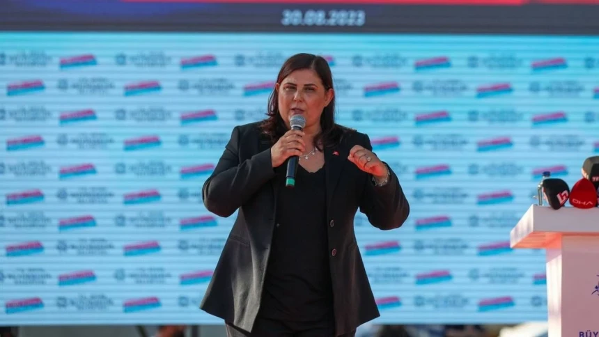 Özlem Çerçioğlu istifa etti