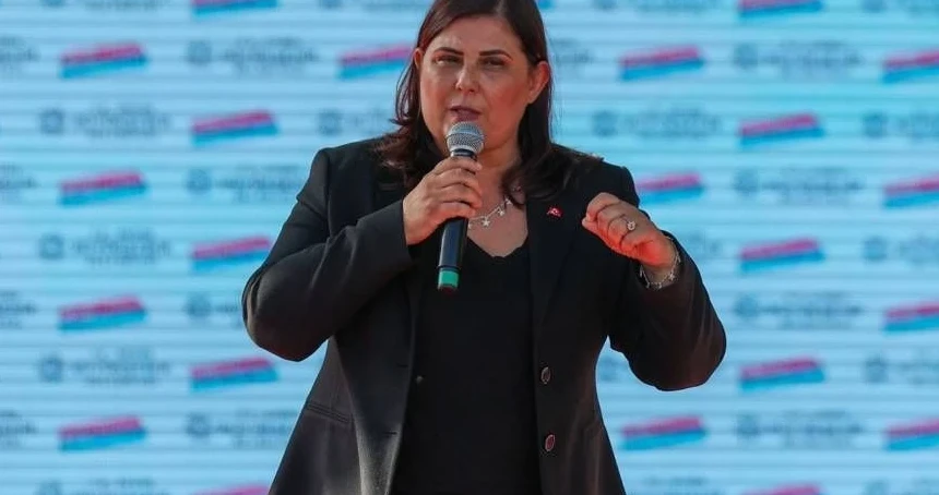 Özlem Çerçioğlu Siyasi ve Özel Hayatı