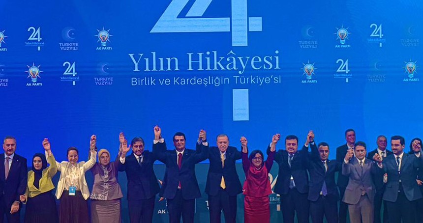Şehitkamil Belediye Başkanı Umut Yılmaz AK Parti'ye katıldı