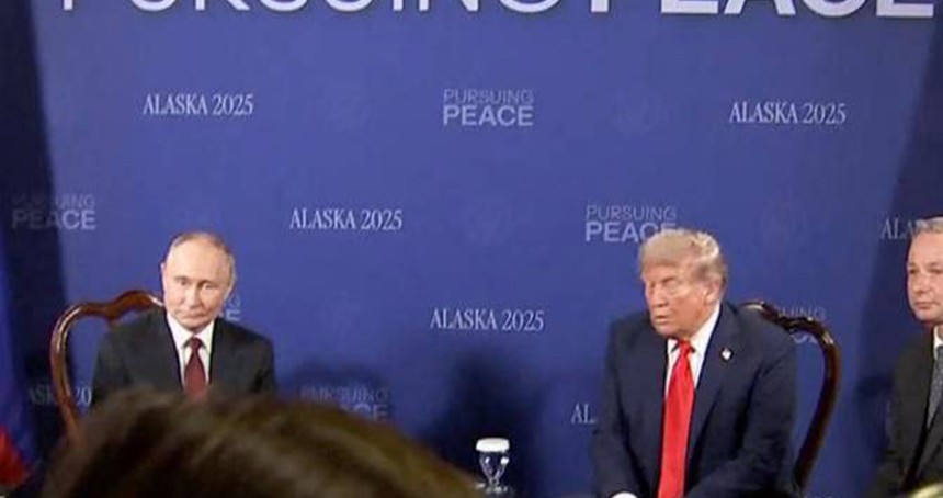 Trump-Putin zirvesi Alaska'da başladı