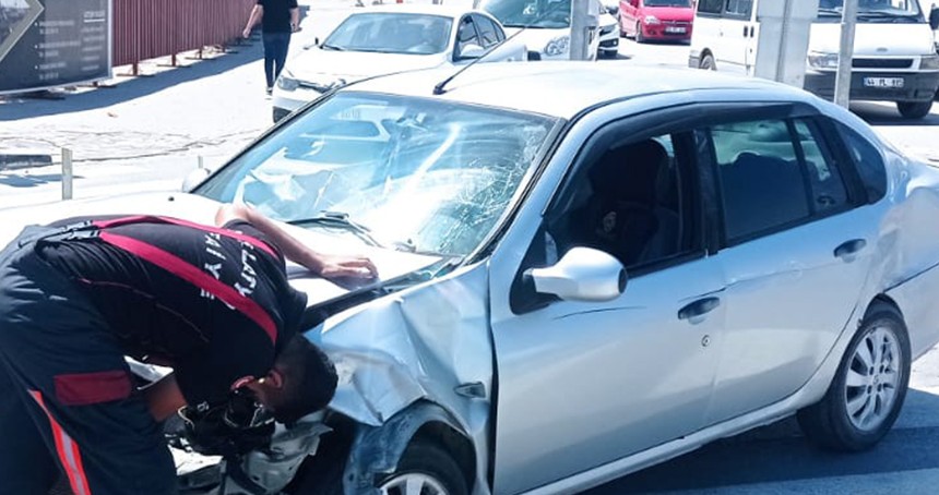 Malatya'da 2 otomobil çarpıştı: 2 yaralı