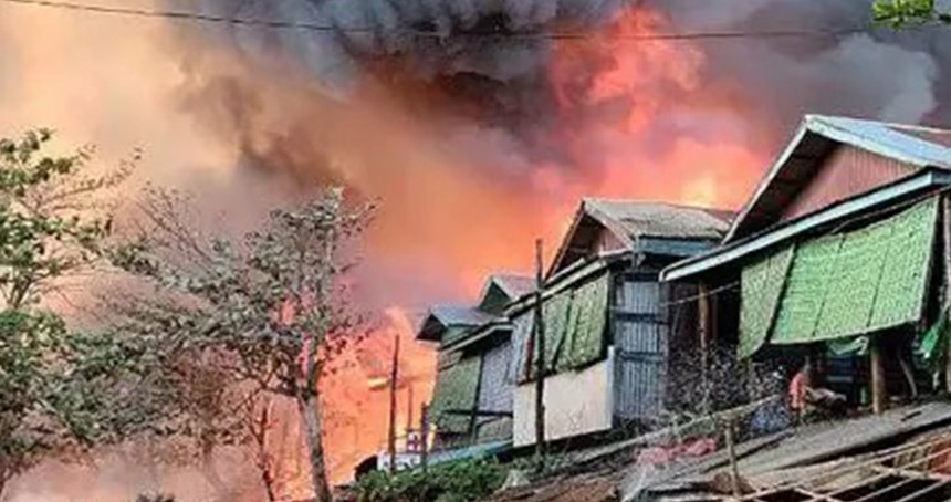 Myanmar'da ordunun hava saldırısında 21 kişi öldü
