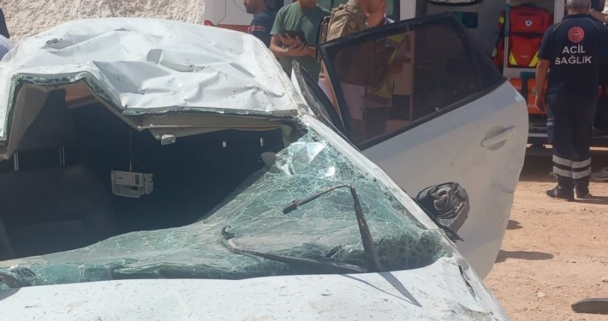 Otomobil şarampole yuvarlandı: 1 ölü 5 yaralı