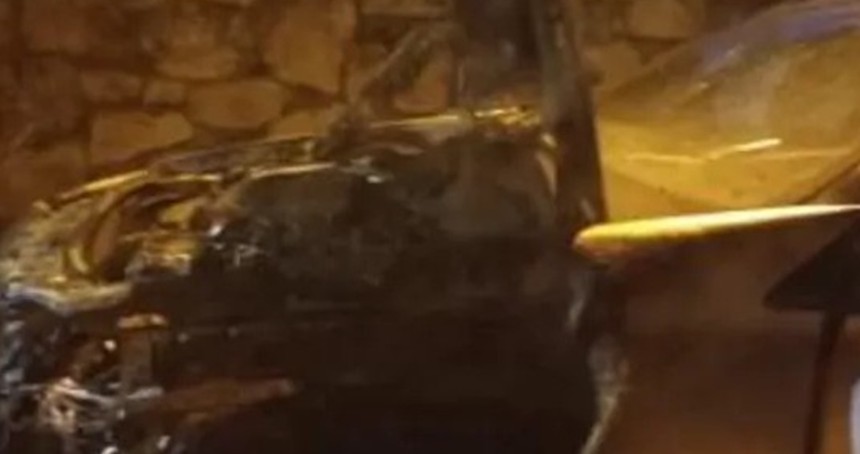 Siirt’te seyir halindeki otomobil alev aldı