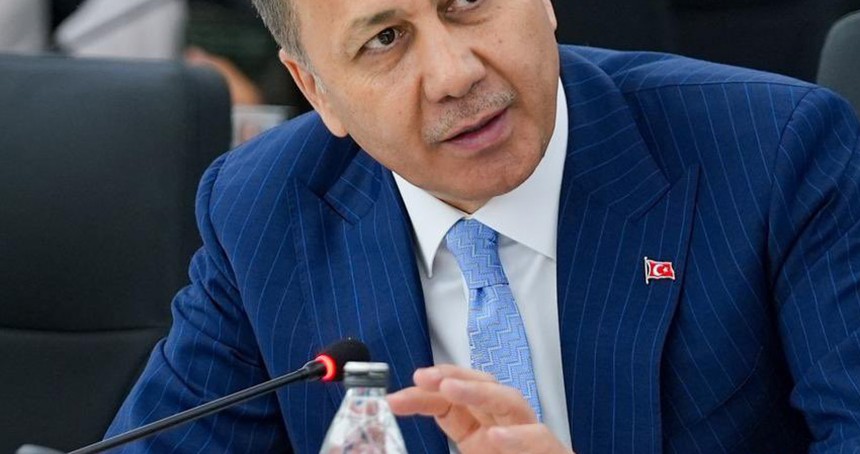 Bakan Yerlikaya: 438 suçlu yurtdışından Türkiye'ye iade edildi