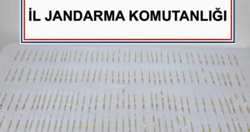 Burdur'da 201 tüp kobra zehri ele geçirildi: 5 gözaltı