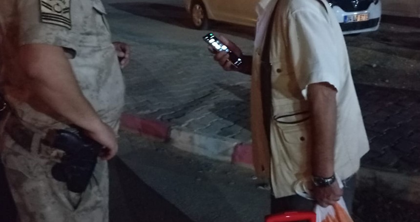 Yaşlı adam 25 milyon lirasını kaptırmaktan son anda kurtuldu