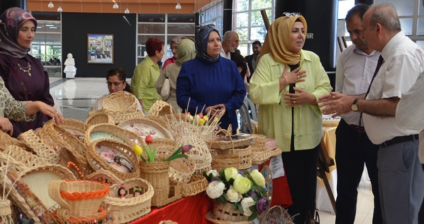 Malatya'da "Sanatın İzinde" adlı el sanatları sergisi açıldı