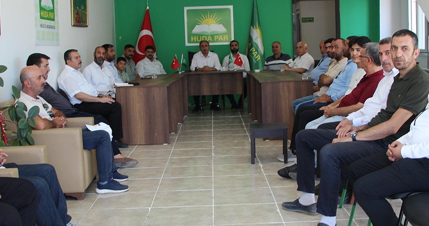 HÜDA PAR Genel Başkan Vekili Demir, Kilis'te vatandaşlarla bir araya geldi