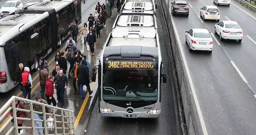 İstanbul’da bazı yollar trafiğe geçici olarak kapatıldı