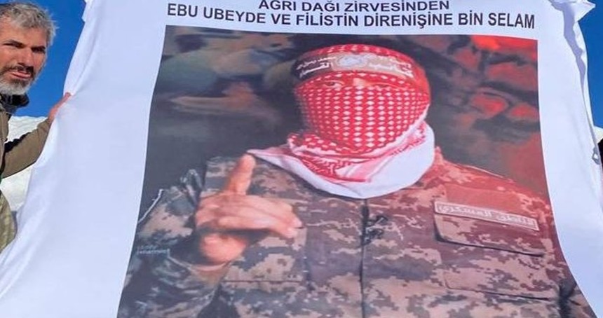 Ağrı Dağı zirvesinde Ebu Ubeyde'nin posterini ve Tevhid Bayrağı açtılar