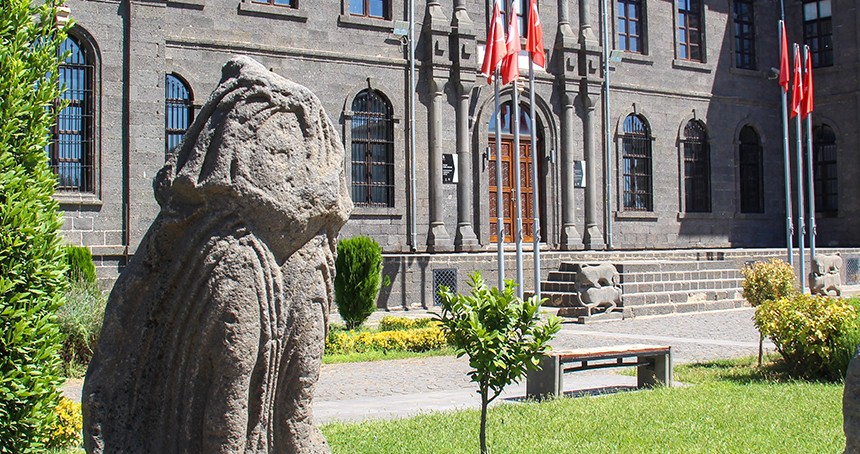 Diyarbakır Müzesi Müdürü: Heykel sanıldığı gibi değil! Asılsız haberler kentimize zarar veriyor