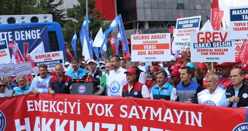 Memur-Sen’den Maliye Bakanlığı önünde eylem: Emeğimizi yok saymayın, hakkımızı verin