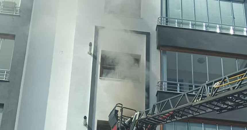 Malatya'da apartman dairesinde yangın paniği