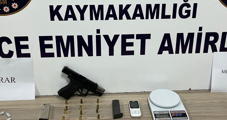 Gaziantep'te silah ve uyuşturucu ele geçirildi