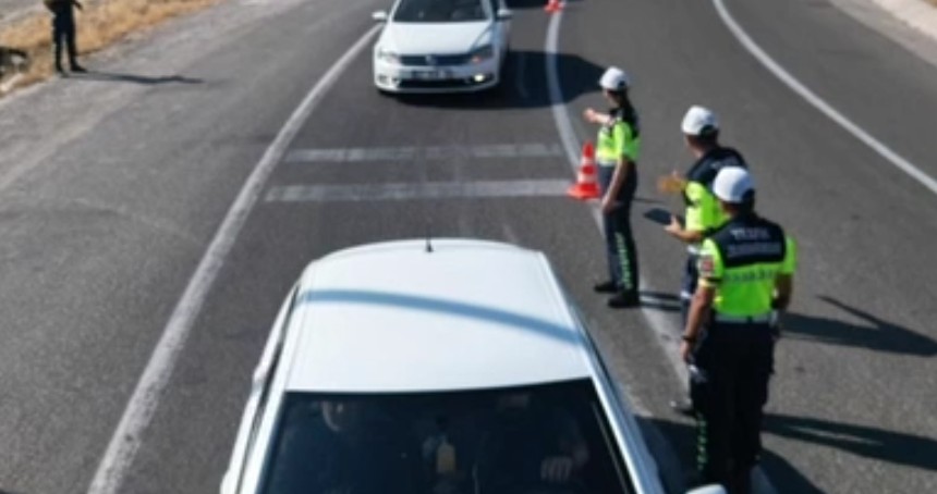 Şanlıurfa’da dron destekli trafik denetimi
