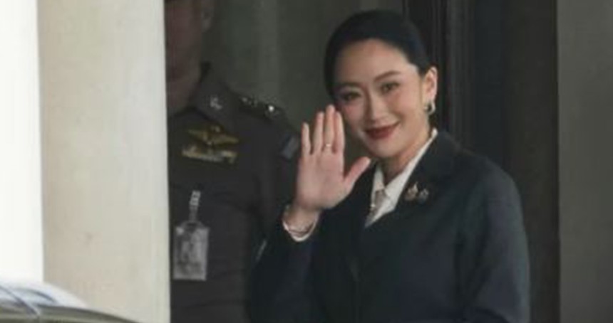 Tayland Başbakanı Shinawatra görevden alındı