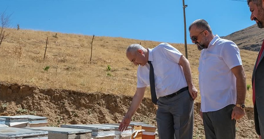 Malatya İl Tarım Müdürü Akar: Arıcılık, doğanın döngüsünü sürdüren önemli bir faaliyettir
