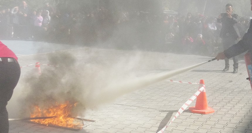 Malatya'daki okullarda eş zamanlı tahliye tatbikatı yapıldı
