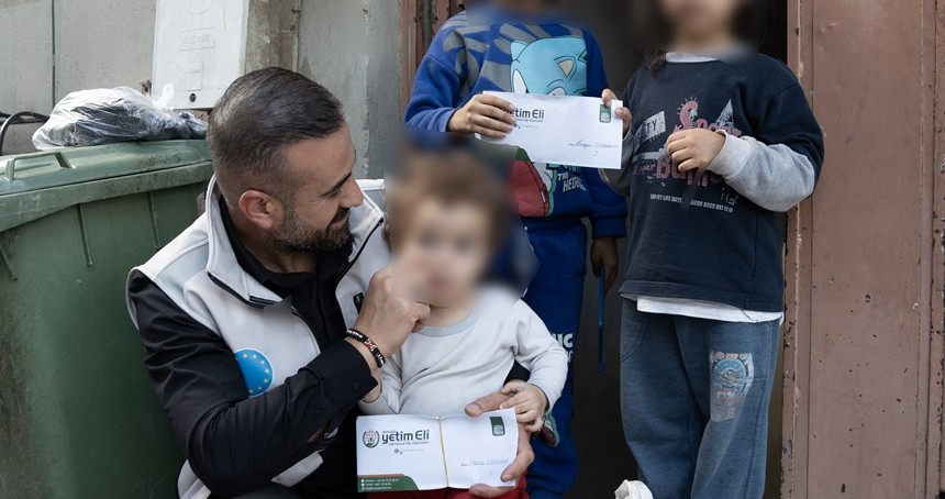 Avrupa Yetim Eli'nden Bursa'da gıda ve nakdi yardım