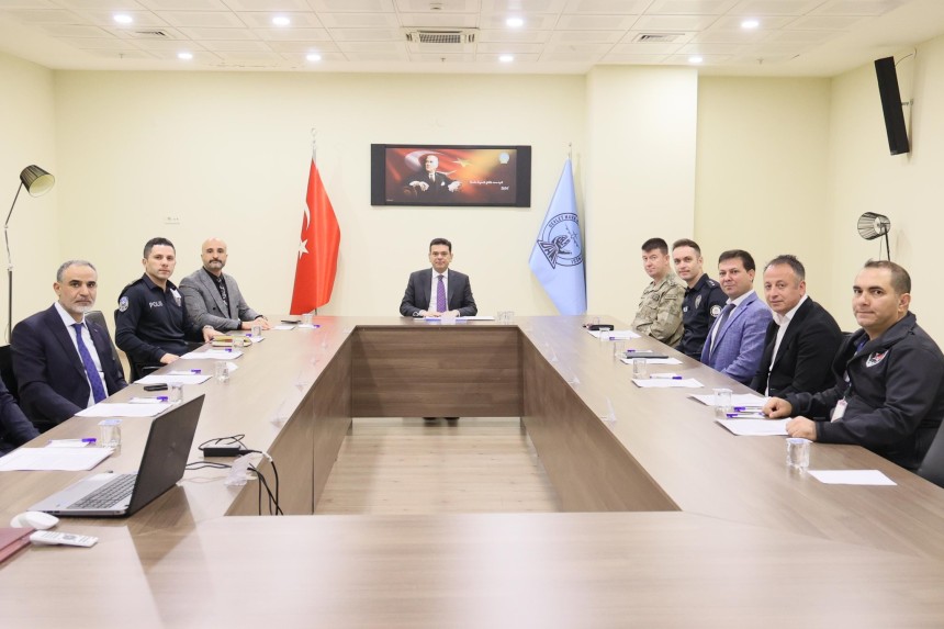 Havalimanı güvenlik komisyonu toplantısı yapıldı