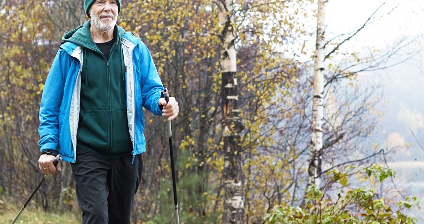 Düzenli yürüyüş, beyinde Alzheimer hastalığını azaltabiliyor: Günde 3 bin adım