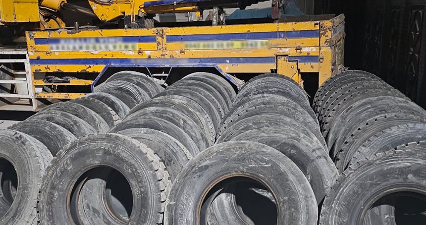 Şanlıurfa’da sahte faturalı 44 kamyon lastiği ele geçirildi
