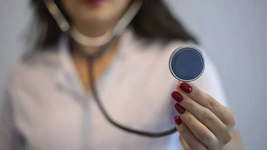 "Sosyal medya doktorlarına" bakanlık ayarı!