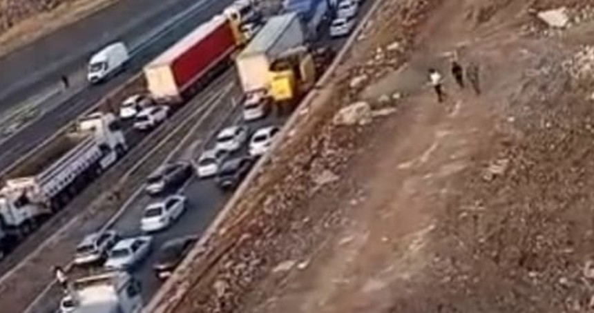 Çileye dönen yol çalışması Siverek'te vatandaşları isyan ettirdi