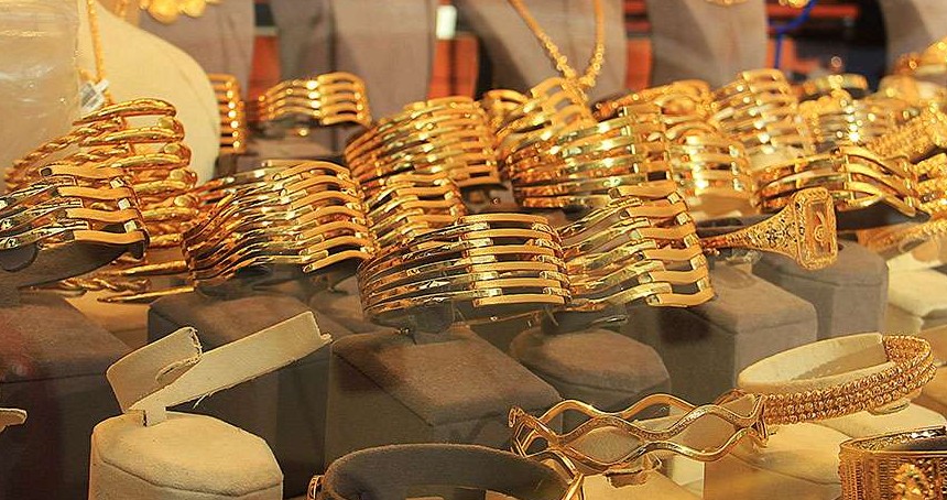 Altın fiyatlarında düşüş eğilimi sürüyor