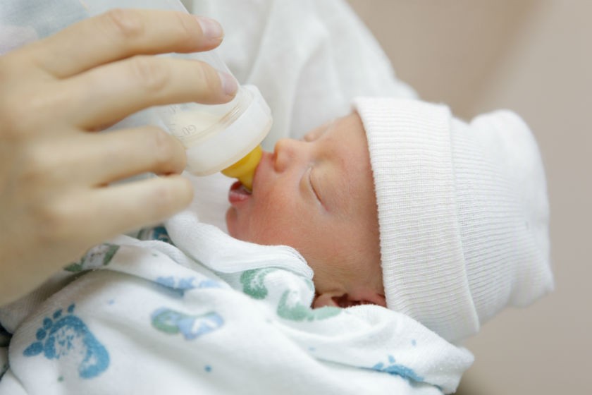 Bebekler İçin Sağlıklı Başlangıç: En İyi Mama Önerileri ve Kullanım İpuçları