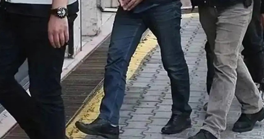 Mersin’de rüşvet ve kaçakçılık operasyonu: 10 kişi tutuklandı